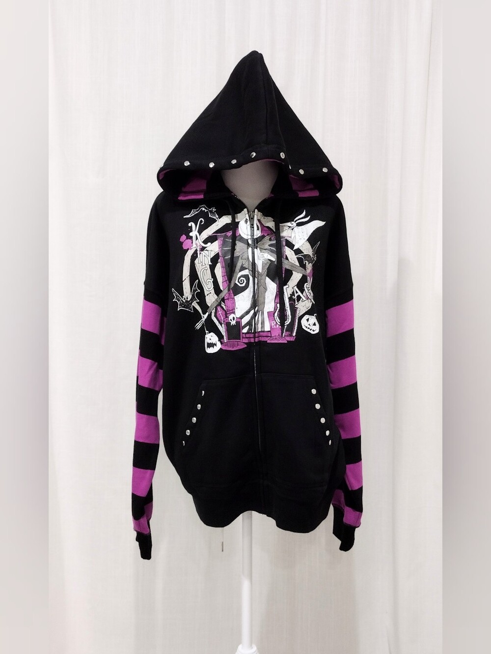 Tim Burton Night Mare Before Christmas Print SzL  Hoodie W/Front Pockets Gothic.